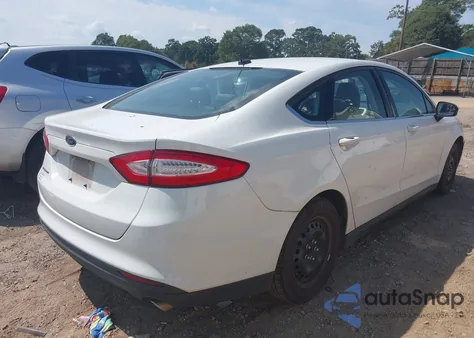 2014 Ford Fusion S z USA, uszkodzony, nr VIN 1FA6P0G70E5400004